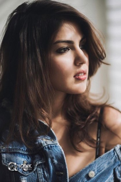 Rhea-Chakraborty